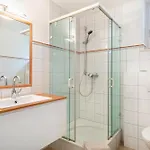 Gaestezimmer Cleo Bed & Breakfast 3*