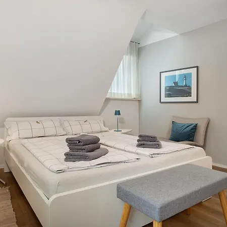 Gaestezimmer Cleo לינה וארוחת בוקר