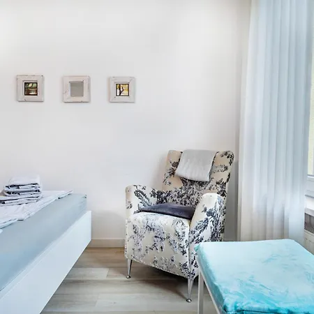 Gaestezimmer Cleo לינה וארוחת בוקר