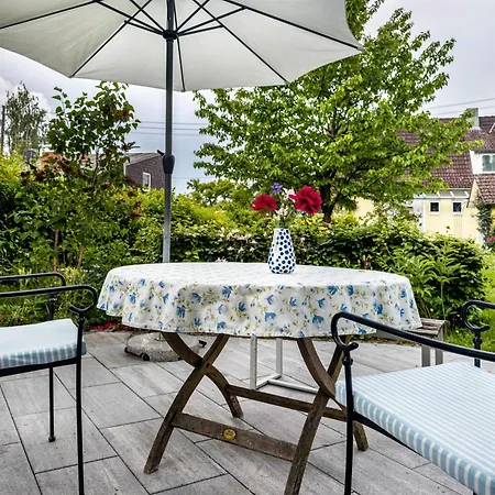 Gaestezimmer Cleo לינה וארוחת בוקר